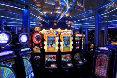 republik77 slot mobile lobby on Android device